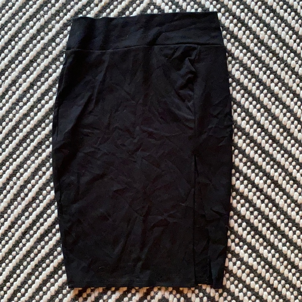Charlotte Russe - Black Pencil Skirt w/ Side Slit